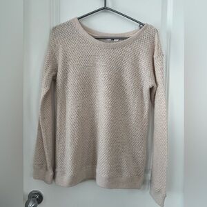 Uniqlo Baby Pink Crew Neck Sweater Soft and Stylish